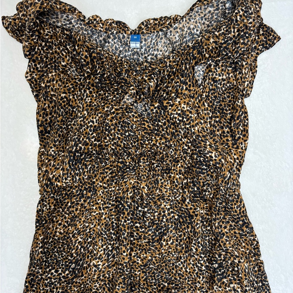 Casual Old Navy Waist-Defined Sleeveless Ruffle-Trim Top with leopard Print XXL